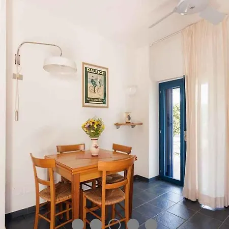 Serra Degli Alimini 1 Apartman *